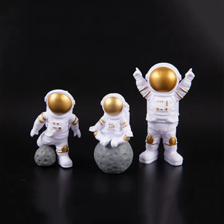 Plastic%20Astronaut%20Figure%20Statue%20Figurine%20Spaceman%20Sculpture%20Educational%20Toy%20SEVICH%20-%20Image%209