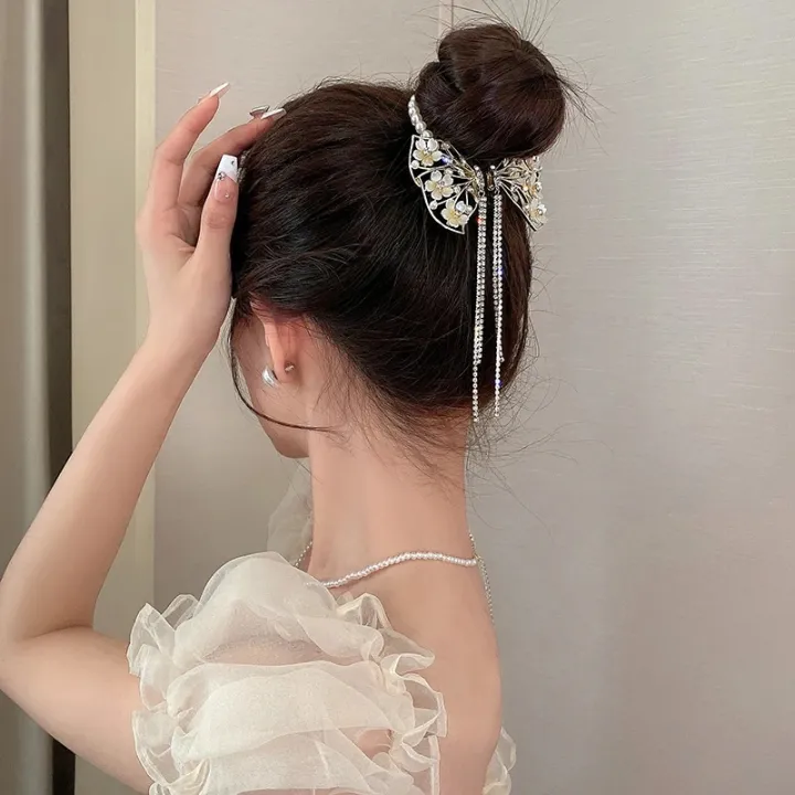 Ladies%20Hair%20Accessories%20Horsetail%20Buckle%20Elegant%20Sweet%20Hair%20Clips%20Women%20Hair%20Bun%20Maker%20Butterfly%20Tassel%20Hair%20Claw%20Korean%20INS%20Style%20Shaper%20DIY%20Hair%20Styling%20Tools%20Girls%20-%20Image%204