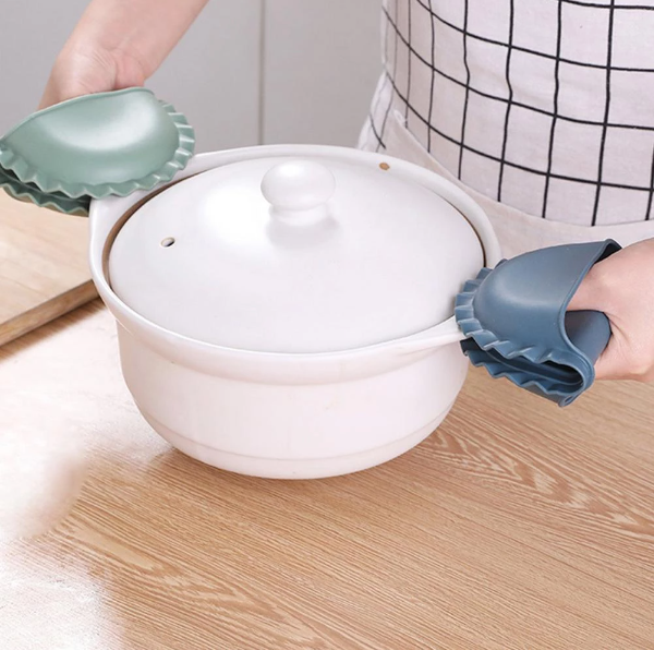 Dumpling%20Shape%20Heat%20Resistant%20Gloves%20Oven%20Gloves%20Silicone%20Kitchen%20Accessories%201%20Piece%20Scald%20Protection%20Nordic%20Style%20Cooking%20Gloves%20Heat%20Resistant%20-%20Image%208