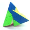 Pyramid Magic Rubik cube (3*3*3) - Pyraminx - Professional Puzzle Education -Toys for Children. 