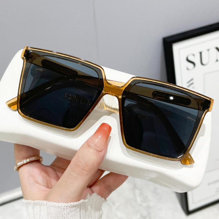 Black%20Goggle%20Sunglasses%20Men's%20Oversized%20Sunglasses%20Oversized%20Square%20Sunglasses%20Women's%20UV400%20Sunglasses%20Vintage%20Black%20Sunglasses%20-%20Image%204