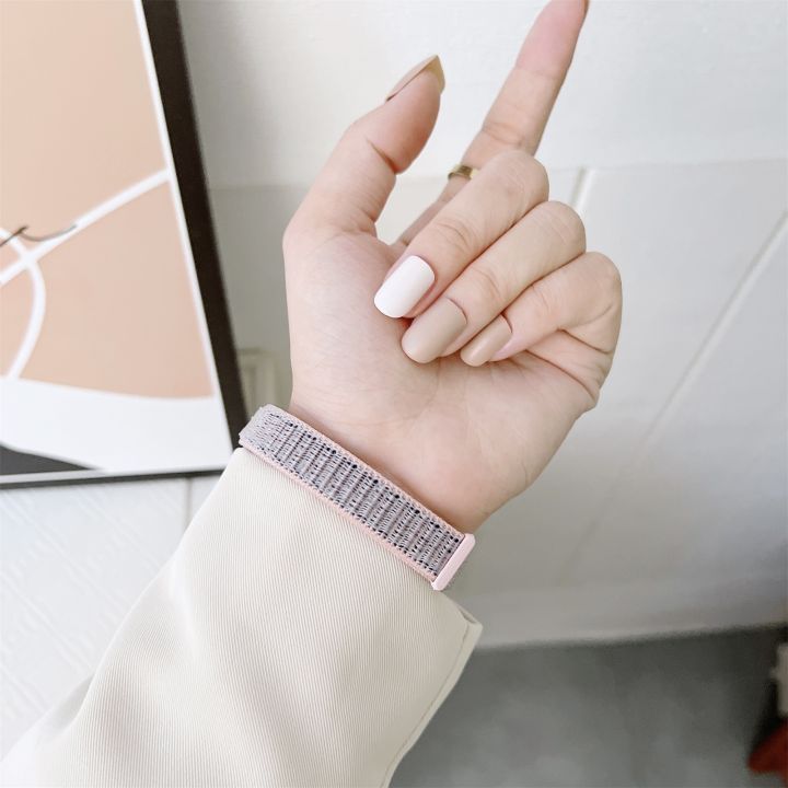 (New)%20For%20Fitbit%20Luxe%20Nylon%20Loop%20Strap%20Watch%20Band%20-%20Image%205