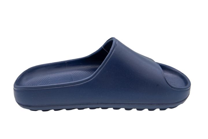 Cloud%20Slides%20Boys%20Girls%20Slide%20Sandals%20Cushioned%20Non%20Slip%20Slippers%20Lightweight%20Shower%20Shoes%20Platform%20Thick%20Sole%20Slides%20-%20Image%202