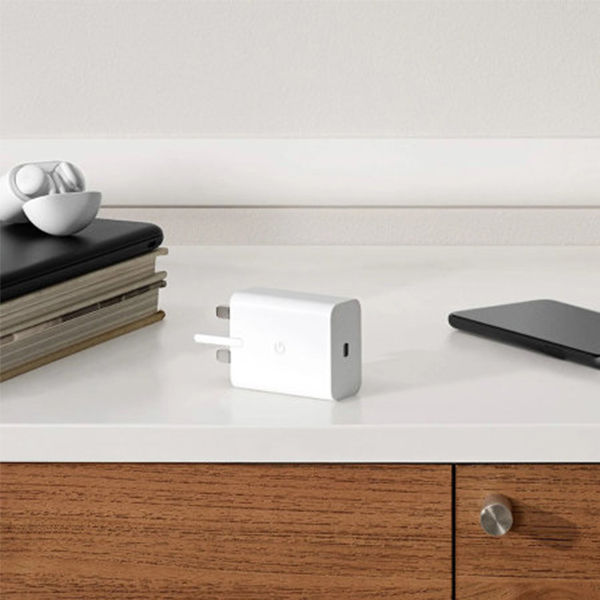Google%2030W%20UK%203%20Pin%20USB-C%20Charger%20for%20Pixel%20Phones%20-%20Image%204