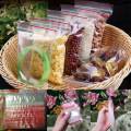 100Pcs Plastic Poly Bags Grip Self Seal Resealable Zip Lock Food Bag Organizer Adhesive Seal Bags for Kitchen. 