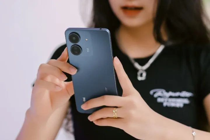 Xiaomi%20Redmi%2013C%20-%208GB%20RAM%20/%20256GB%20ROM%20-%20TRCSL%20APPROVED%20(1%20YEAR%20GENXT%20COMPANY%20WARRANTY)%20-%20Image%203