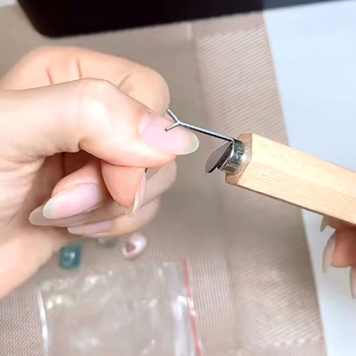 Cat%20Eye%20Nail%20Magnet%20Set%20Nail%20Art%20Cat%20Eye%203D%20Heart%20Shaped%20Magnet%20for%20Creating%20Heart%20Shapes%20on%20Nails%20Nail%20Art%20Accessories%20Tools%20-%20Image%206