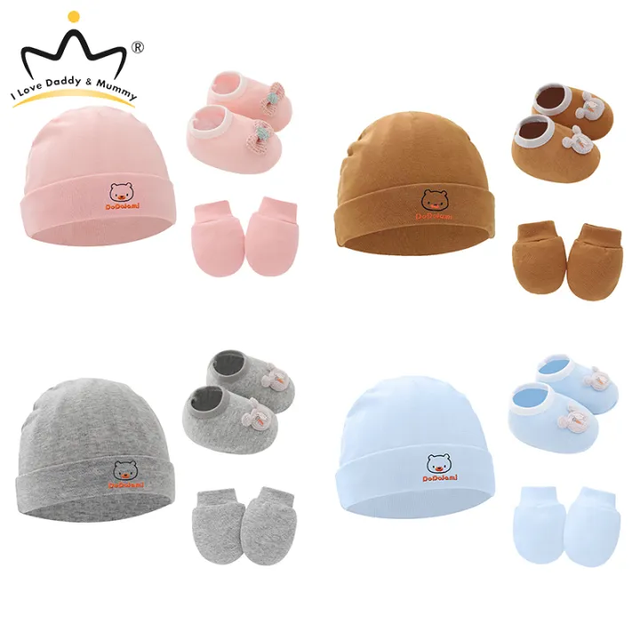 Newborn Outfit Set Infant Cradle Cap Anti Scratch Warm Gloves Sleep Shoes Soft Cotton Baby Bonnet Mittens Footwear