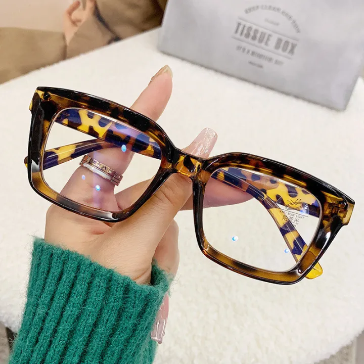 Ultralight%20Cool%20Tawny%20Myopic%20Glasses%20Female%20Transparent%20Frame%20Ins%20Girl%20New%20-%20Image%205