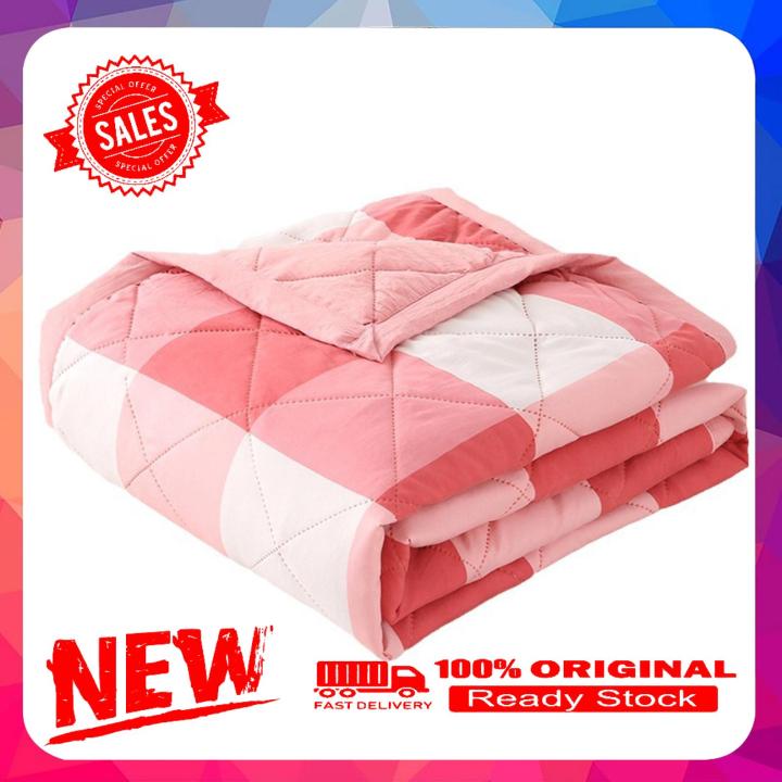 Summer Cooling Quilt Breathable Lightweight Queen Comforter Cooling Summer Blanket Skin-friendly Machine Washable Ideal for Dry Instantly Quilt