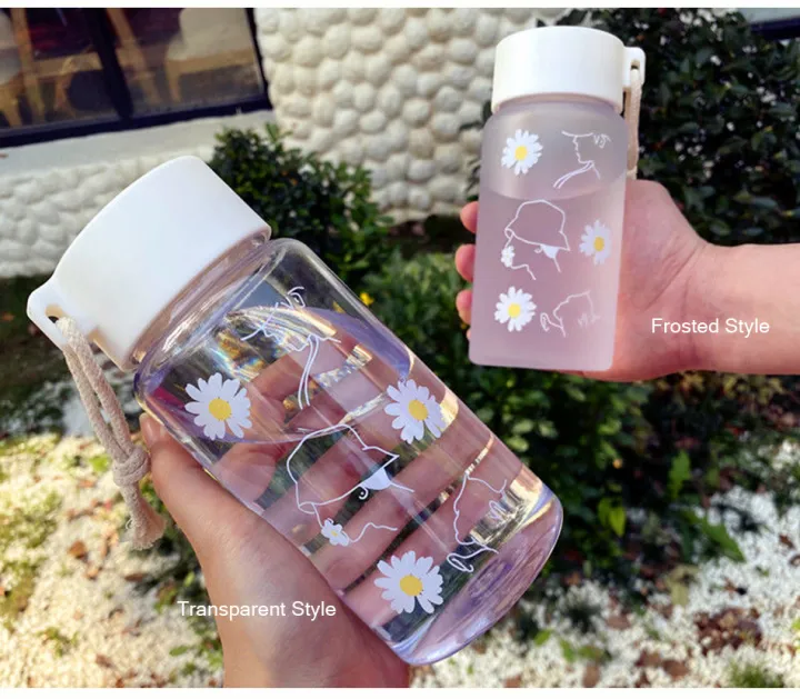 Outdoor%20Leakproof%20Travel%20Cute%20Small%20Daisy%20Plastic%20Water%20Bottles%20-%20Image%203