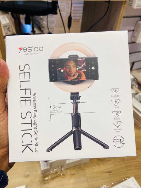Yesido SELFIE STICK
Wireless Ring Light Selfie Stick