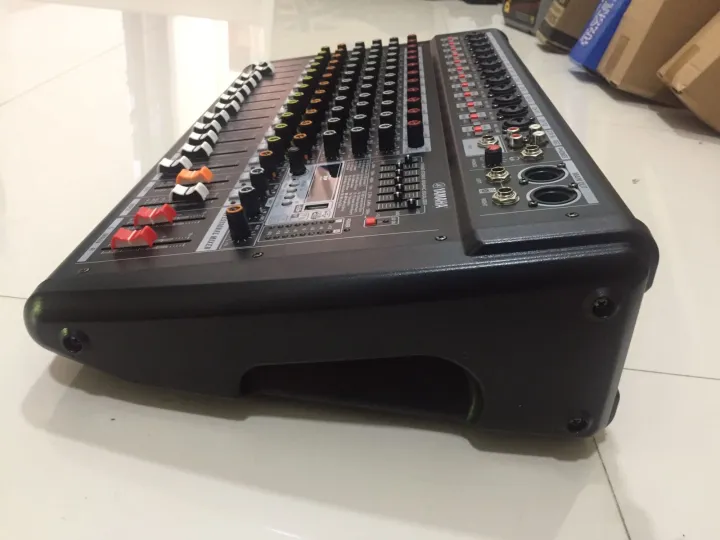 Yamaha%20EMX%20%208%20Channel%20Powered%20Mixer%20-%20Image%203