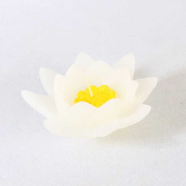 Floating Lotus Candle