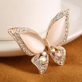 Crystal Butterfly Brooch for Women Rhinestone Broches Fashion Wedding Jewelry Brooches Gift. 