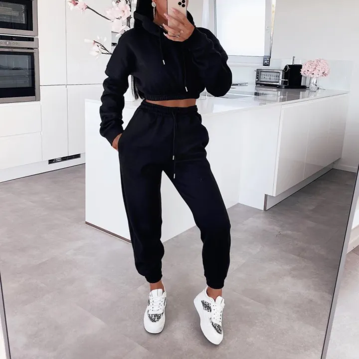 European%20and%20American%20women's%20sportswear%20two-piece%20casual%20sports%20set%20with%20exposed%20navel%20top%20and%20pants%20hooded%20shirt%20street%20set%20-%20Image%203