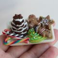Scale Miniature Dollhouse Christmas Cookies & Mini Candy Cane for Barbies Blyth Food Kitchen. 