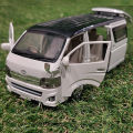 1:32 Die Cast Toyota KDH Hiace Van Model Alloy Diecasts Metal Toy Vehicles Simulation Sound and Light Collection Gift. 