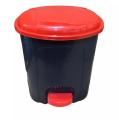 PEDAL DUSTBIN  /CARBAGE CAN. 