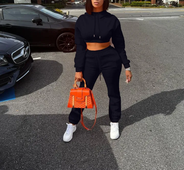 European%20and%20American%20women's%20sportswear%20two-piece%20casual%20sports%20set%20with%20exposed%20navel%20top%20and%20pants%20hooded%20shirt%20street%20set%20-%20Image%208