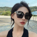 Square Large Frame Women's Sunglasses Luxury Gold Metal Fashion Eyeglasses Beach Sun Shading Glasses. 