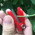 【ZOSR】Multifunctional Thumb Knife TTLIFE Garden Pruning Shears Fruit Picker Safety Fruit Blade Tool Cutting Blade Ring Finger Protector Catcher. 