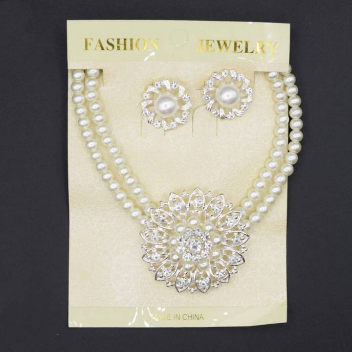 Pearl White Beads Necklace Set