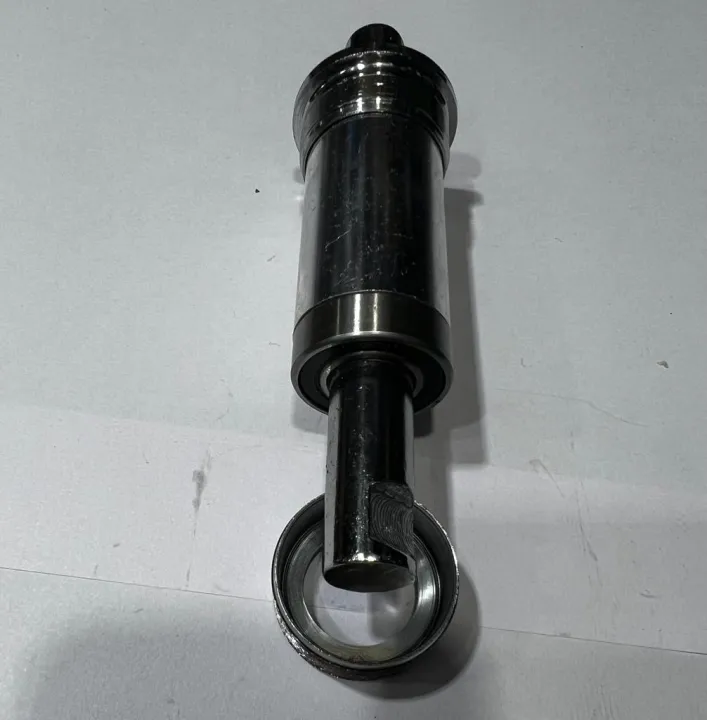 Bicycle%20Bottom%20Bracket%20Mountain%20sport%20BMX%20lady%20and%20Raleigh%20Type%20Stranded%20Bracket%20Coted%20Axle%20Cup%20Set%20-%20Image%203