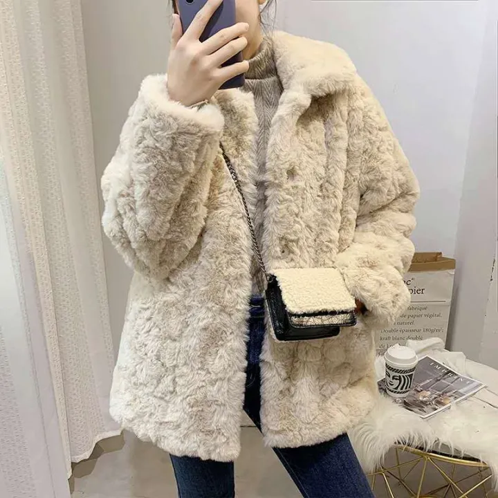 Plush%20Coat%20Women%20HEYGIRL%20Black%20Brother%20Same%20Style%20Faux%20Rabbit%20Fur%20Short%20Korean%20Style%20Autumn%20and%20Winter%20New%20Fur%20Coat%20for%20Women%20-%20Image%205