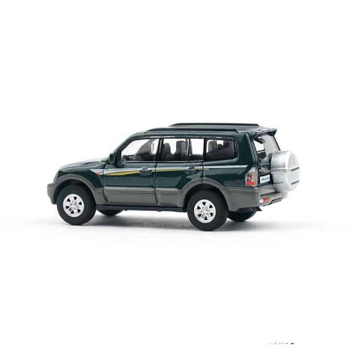 XCarToys%201:64%203rd%20Generation%20Pajero%20Alloy%20Diecast%20Metal%20Model%20Car%20-%20Image%204
