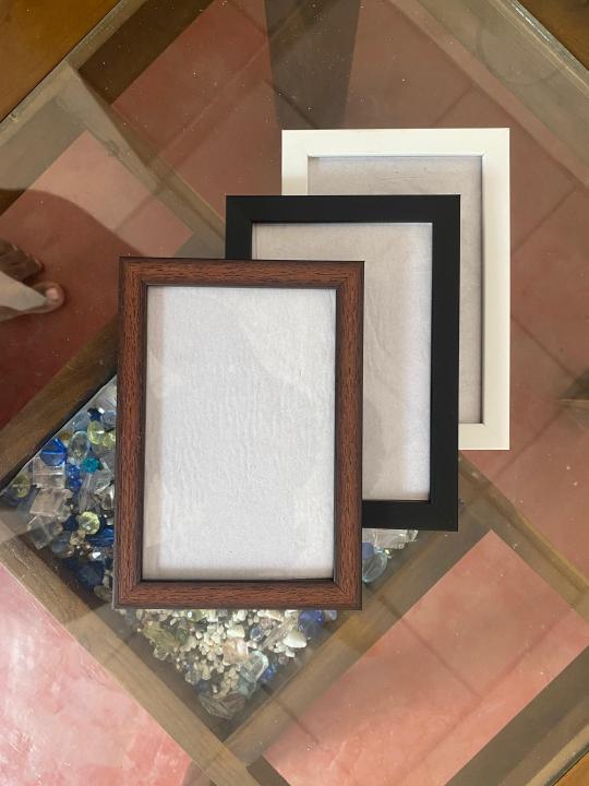 4x6"%20Inch%20White/Black/Brown%20Color%20Ready%20Made%20Photo%20Frames%20-%20Image%203