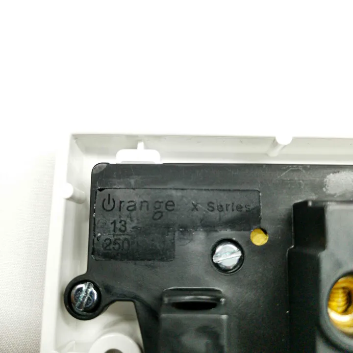 Orange%20Casablanca%20X5%2013A%20/%20AMP%20Switched%20Socket%20Outlet%20,%2013A%20Plug%20Base%20-%20Image%207