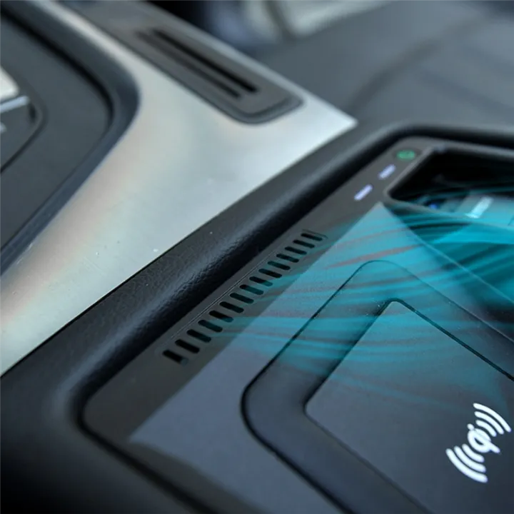 For%2017-21%20Audi%20A4L/A5/RS5/RS4/S4/S5%20Central%20Console%20Car%20Board%20Wireless%20Charger%20Board%20Charger%20-%20Image%205