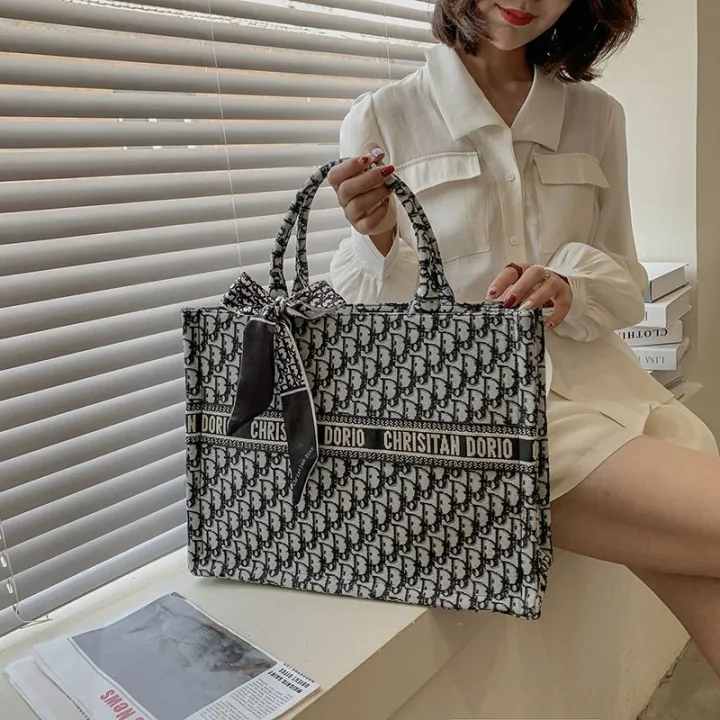 New%20Women's%20Chic%20Bag%20Canvas%20Bag%20Embroidered%20Tote%20Women's%20Bag%20Handbag%20Women's%20Embroidered%20Bag%20Large%20Capacity%20Women's%20One%20Shoulder%20Bag%20-%20Image%206