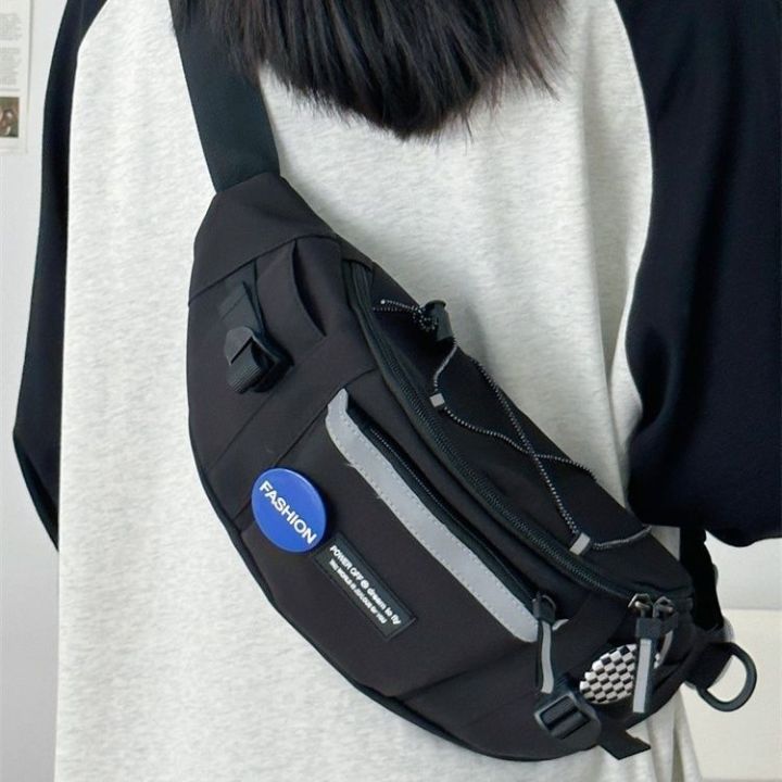 ins%20New%20Hong%20Kong%20Style%20Chest%20Bag%20Men's%20Business%20Shirt%20Trendy%20All-Match%20Casual%20Messenger%20Bag%20Japanese%20Large%20Capacity%20Sports%20Waist%20Bag%20for%20Women%20-%20Image%205