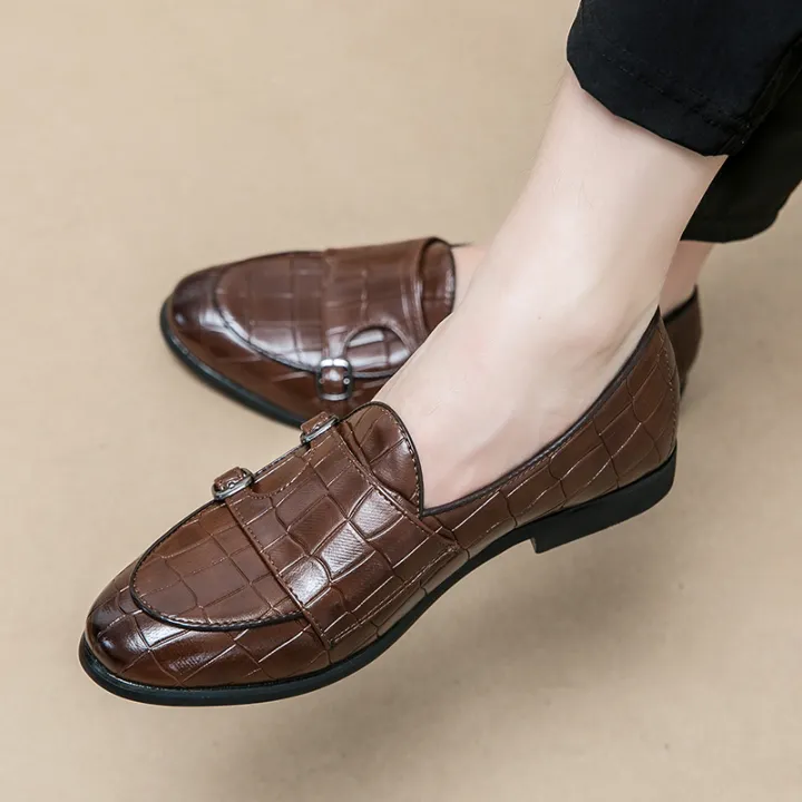 %E3%80%90FOOT%20SOFA%E3%80%91Large%20Pointed%20British%20Shoes,%20%20Leather,%20High-quality%20Men's%20Shoes,%20Formal%20Business%20Leather%20Shoes,%20Wedding%20Shoes,%20Sizes%2038%20To%2046,%20Black%20Brown,%20Simple%20and%20Breathable%20Gentlemen's%20Shoes%20Slip-Ons%20&%20Loafers%20-%20Image%204