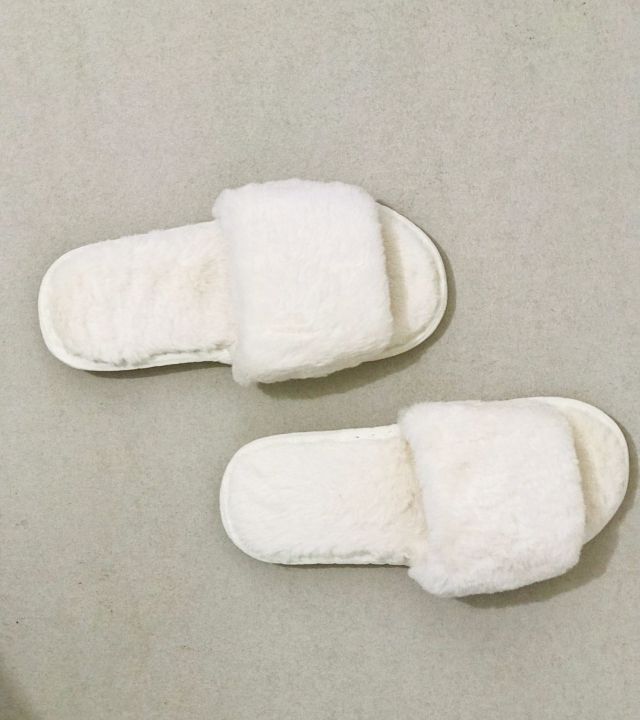 Unisex%20Import%20Soft%20Anti-slip%20Indoor%20Slippers%20-%20Image%203