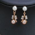 [Baofan.Flower] New Light Luxury European and American Niche Design Retro Fashion Pearl Necklace Two-Piece Earrings Set. 