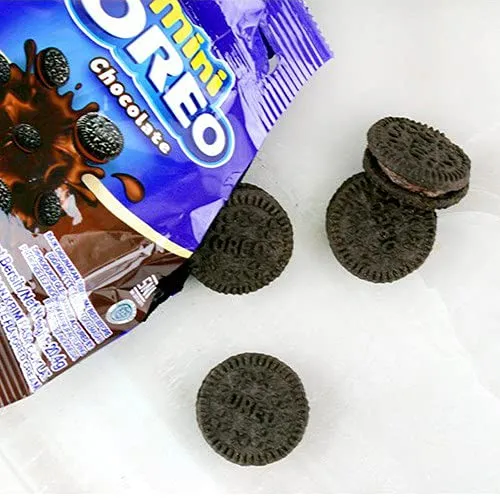 Oreo%20Mini%20Oreo%20Chocolate%2010X%20Packs,%20204%20g,%20Blue%20&%20Brown,%2010%20Count%20(Pack%20of%201)%20(4029825)%20SAM%20-%20Image%204