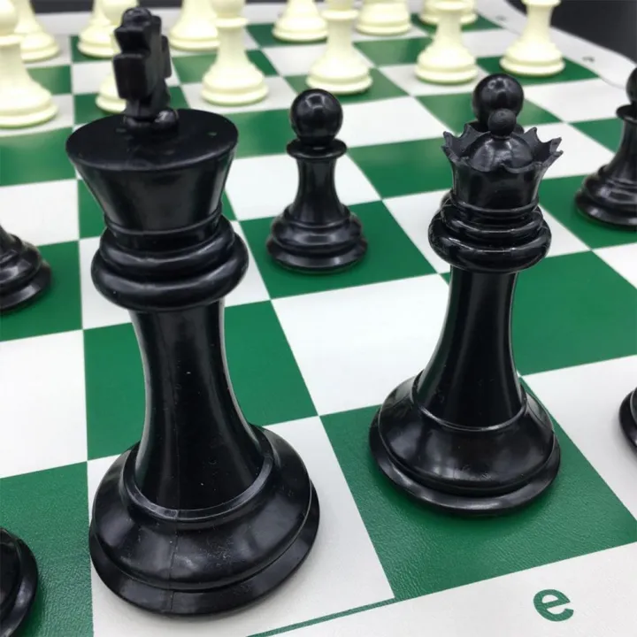 Chess%20Roll%20Board%20with%20Bag%20Cover-%20Medium%2045CM%20-%20Image%205