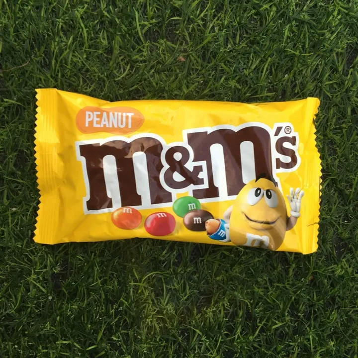 M&M%20Peanut%2045g%20Pack%20-%20Image%202