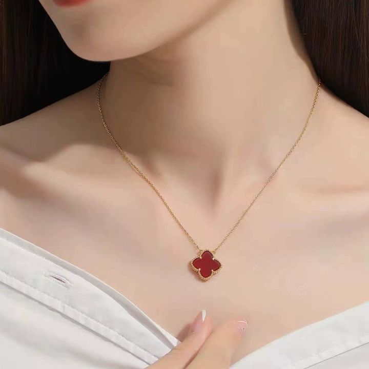 High%20Version%20V%20Gold%20Clover%20Necklace%20Women's%2018K%20Double-Sided%20Natural%20Carnelian%20Pendant%20Clavicle%20Chain%20Saturn%20Live%20Supply%20-%20Image%204