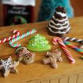 Scale Miniature Dollhouse Christmas Cookies & Mini Candy Cane for Barbies Blyth Food Kitchen. 