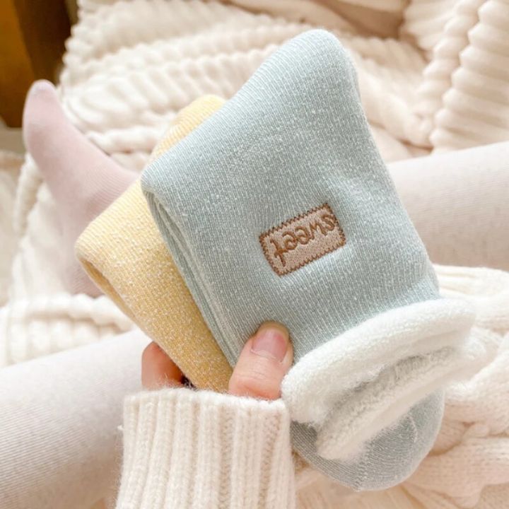Socks%20Women%20Winter%20Fluffy%20Plus%20Warm%20Socks%20Autumn%20Tube%20Super%20Thicker%20Sleep%20Velvet%20Crew%20Boots%20Socks%20Soft%20Floor%20Hosiery%20Calcetines%20-%20Image%204