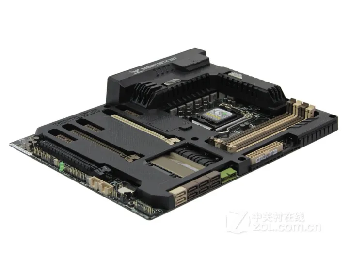 ASUS%20SABERTOOTH%20Z87%20Motherboard%20Intel%20Z87%20LGA%201150%20DDR3%2032GB%20ATX%20-%20Image%203