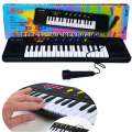 Battery Operated 31 KEYS ELECTRONIC KEYBOARD With Mic Included. 