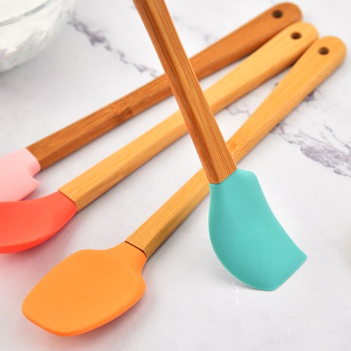 5%20Pack%20Silicone%20Spatula,%20Mini%20Spatulas%20Scrapers%20with%20Bamboo%20Handle%20for%20Cooking%20Baking%20Nonstick%20Cookware%20Kitchen%20Utensils%20-%20Image%205