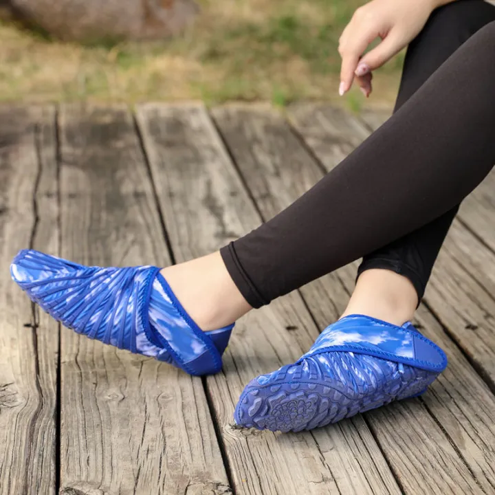 Indoor%20Sports%20Shoes%20Men%20and%20Women%20Treadmill%20Mute%20Fitness%20Shoes%20Skipping%20Rope%20Yoga%20Training%20Portable%20Wrapped%20Bat%20Shoes%20-%20Image%202