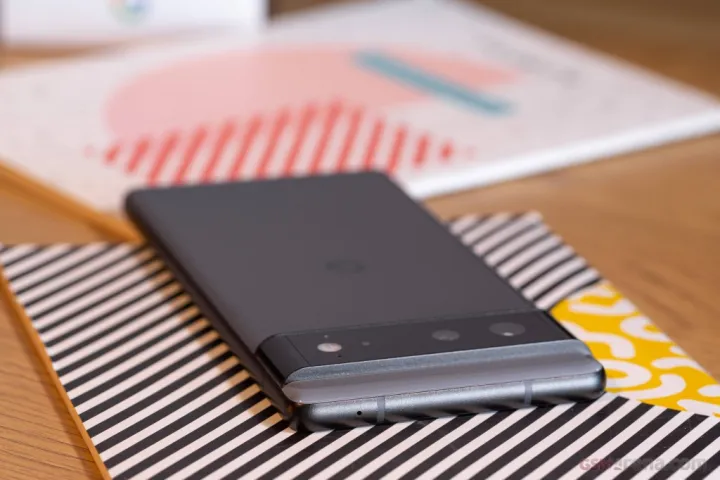 Google%20Pixel%206%208GB%20128GB%20Brand%20new%20condition%20smartphone%20with%20Back%20cover%20and%20charger%20and%20cable%20-%20Image%206