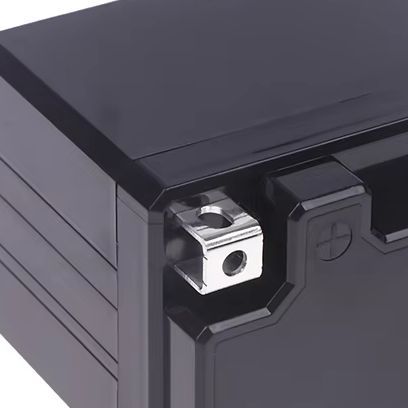 YT4%2012V4ah%20Lithium%20for%20Marine/RV%20with%20Embedded%20Protection%20Case%20Start-Up.%20-%20Image%204